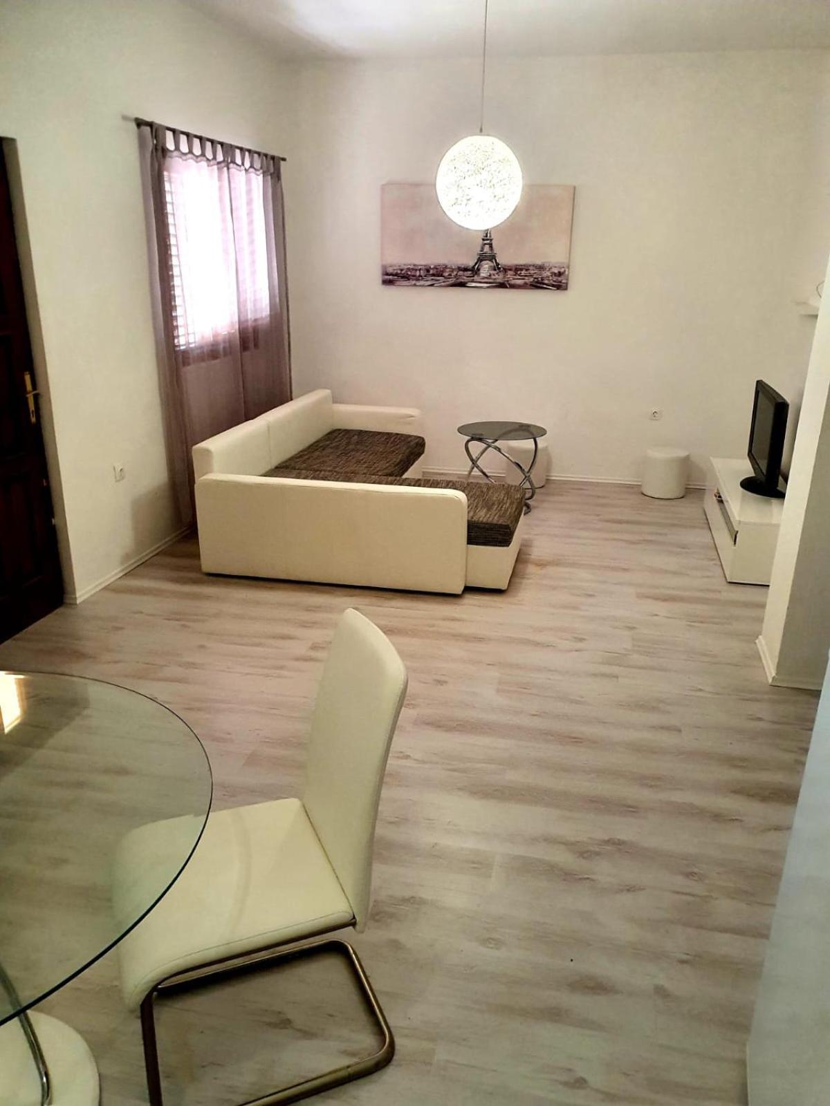 Apartmani Desnica Krusevo  Ngoại thất bức ảnh